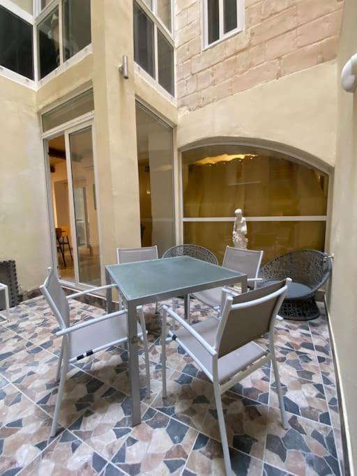 Vallettadreamsuites Groud Floor Shared Sea View Rooof Terrace Dış mekan fotoğraf