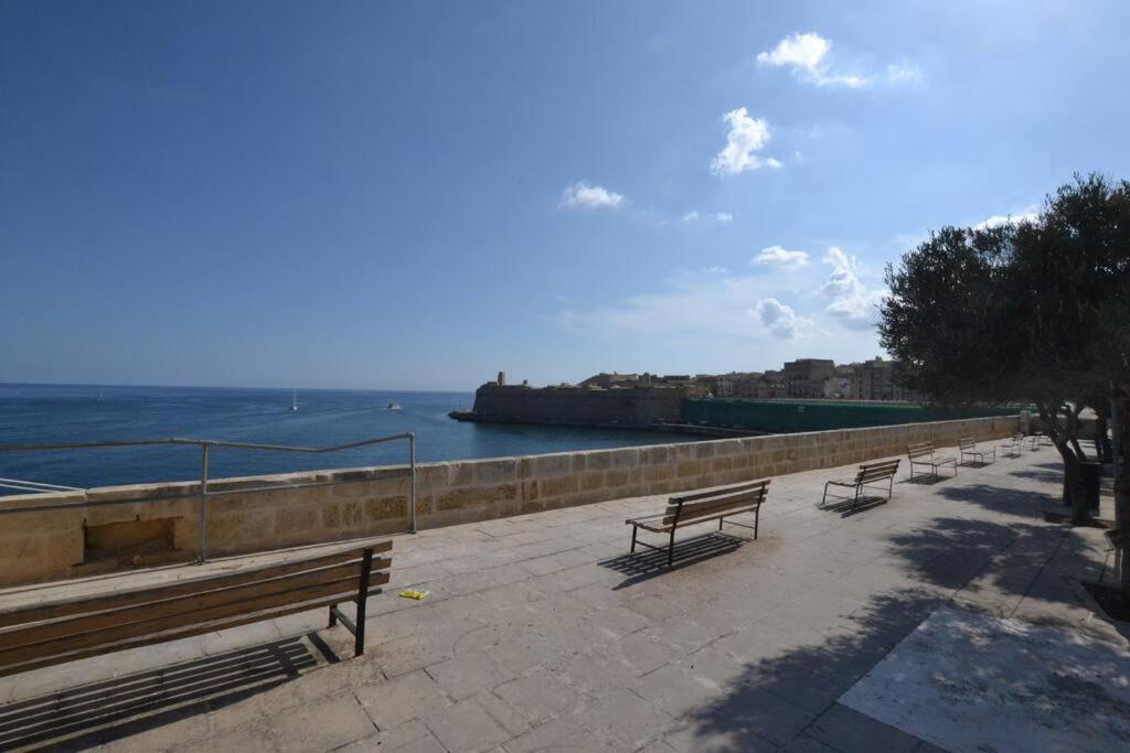Vallettadreamsuites Groud Floor Shared Sea View Rooof Terrace Dış mekan fotoğraf